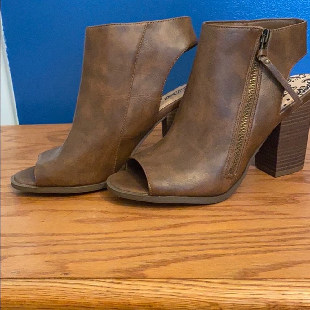 Brash brand ankle booties